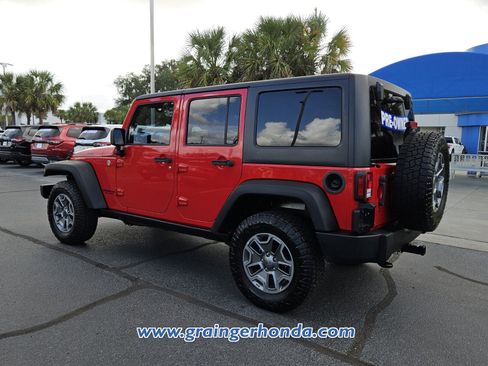 Used 2015 Jeep Wrangler Unlimited Rubicon w/ Dual Top Group AWD/4WD image 3