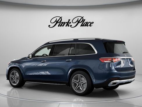 New 2026 Mercedes-Benz GLS 450 4MATIC image 14