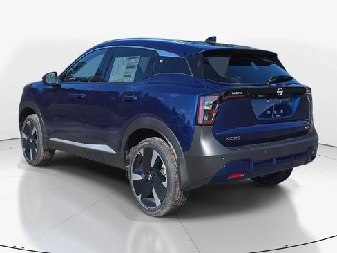 New 2026 Nissan Kicks SR image 7