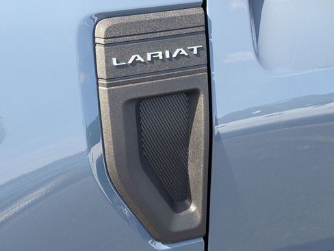 New 2025 Ford Maverick Lariat image 14