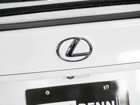 Used 2015 Lexus RC F Coupe w/ Performance Package image 22