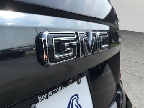 Certified 2023 GMC Yukon Denali Ultimate AWD/4WD image 24