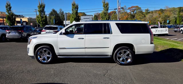 Used 2019 Cadillac Escalade ESV Luxury AWD/4WD image 5