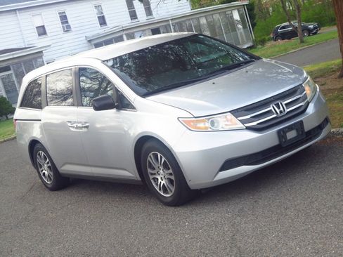 Used 2011 Honda Odyssey EX image 21