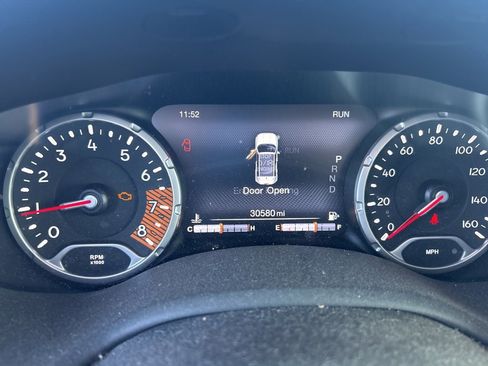 Used 2022 Jeep Renegade Latitude w/ Convenience Group image 5