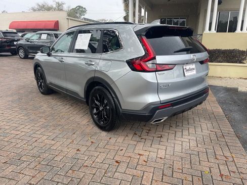 Used 2025 Honda CR-V Sport image 3