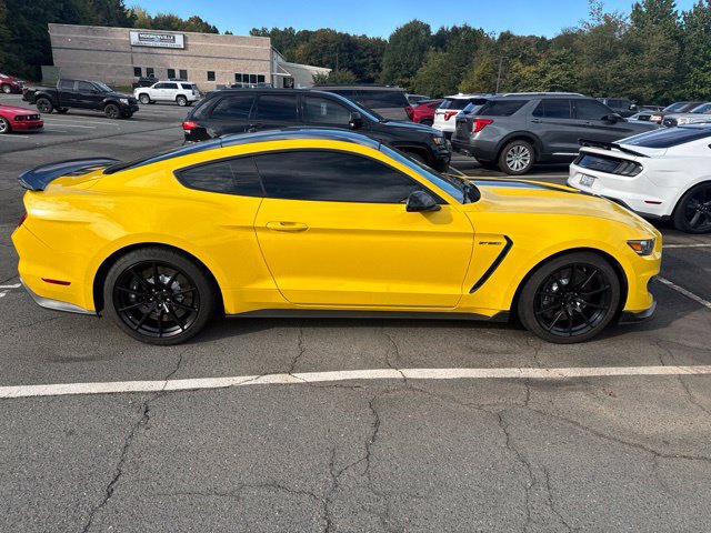 Certified 2017 Ford Mustang Shelby GT350 RWD image 6