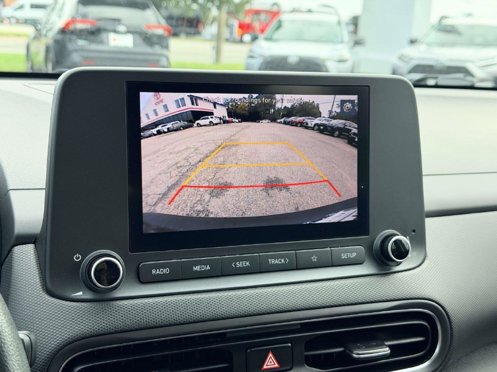 Used 2023 Hyundai Kona SE AWD/4WD image 4