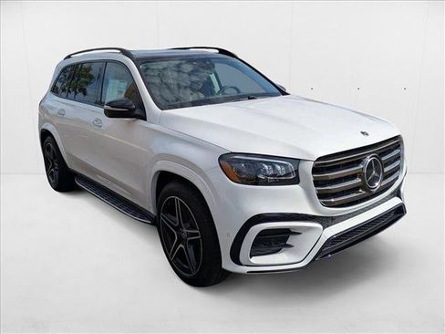New 2026 Mercedes-Benz GLS 450 4MATIC image 3