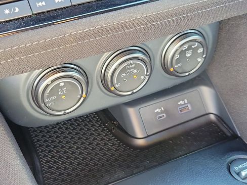 Used 2025 Nissan Z Sport w/ Floor Mat Package RWD image 21