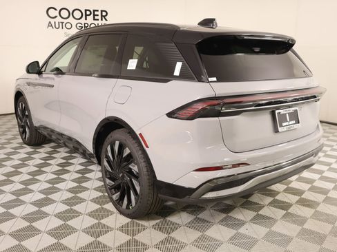 New 2026 Lincoln Nautilus Reserve AWD/4WD image 25