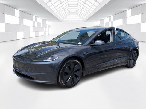 Used 2025 Tesla Model 3 Long Range image 3