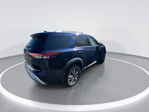 Certified 2022 Nissan Pathfinder SL w/ Cargo Package image 8