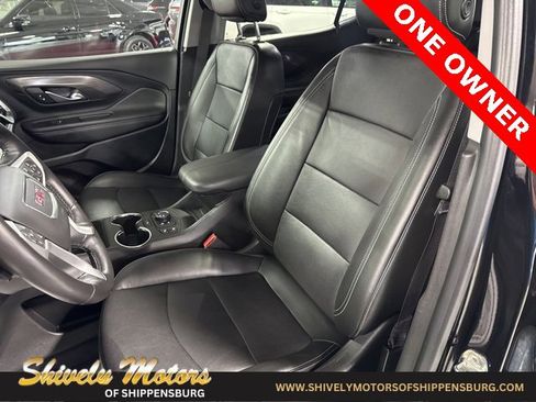 Used 2022 GMC Terrain SLT w/ Tech Package image 14