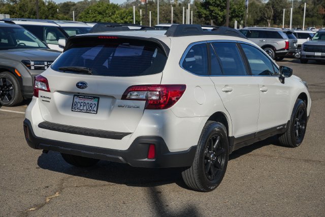 Used 2018 Subaru Outback 2.5i AWD/4WD image 5