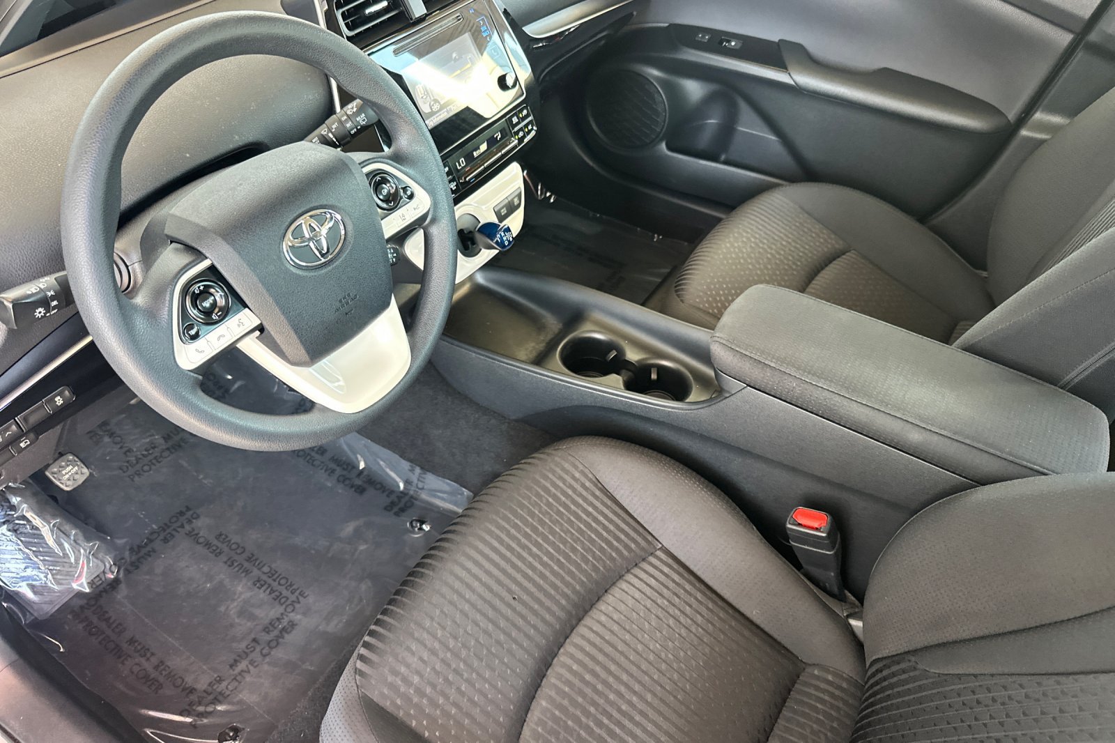 Certified 2017 Toyota Prius Two w/ Carpet Mat Package FWD image 12