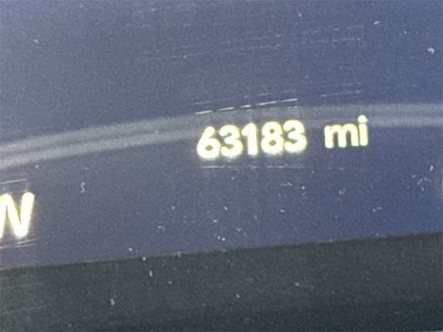 Used 2024 Chrysler Pacifica Touring-L image 26