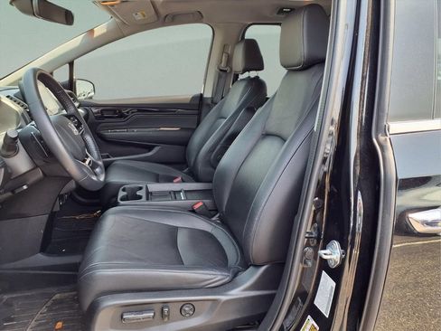 Used 2023 Honda Odyssey Touring image 12