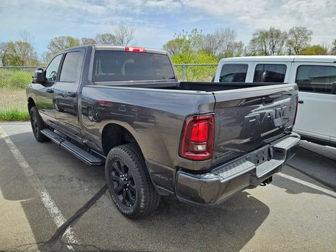 Used 2025 RAM 2500 Big Horn AWD/4WD image 8