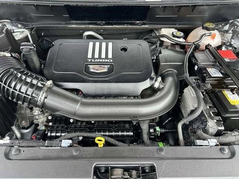 Certified 2024 Cadillac XT6 Luxury w/ LPO, Floor Liner Package AWD/4WD image 6