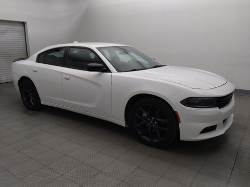 Used 2023 Dodge Charger SXT w/ Blacktop Package RWD image 11