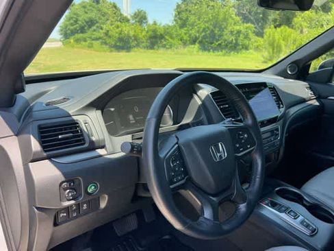 Used 2023 Honda Passport EX-L image 15