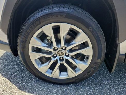 Used 2024 Toyota RAV4 XLE Premium FWD image 17