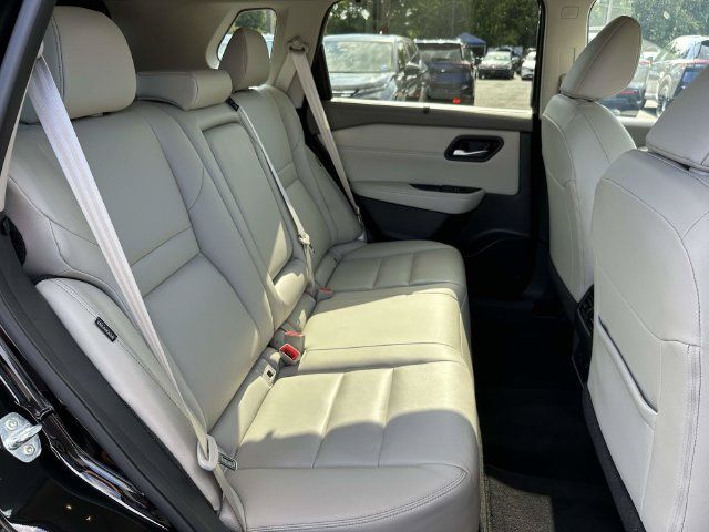 Used 2023 Nissan Rogue SL w/ SL Premium Package AWD/4WD image 12