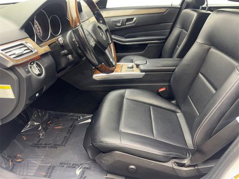 Used 2014 Mercedes-Benz E 350 Sedan image 26