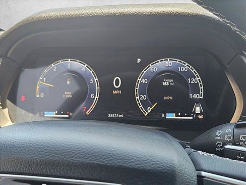 Used 2023 Jeep Grand Cherokee Altitude AWD/4WD image 10