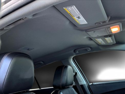 Used 2019 Chevrolet Trax LT w/ LT Convenience Package image 19