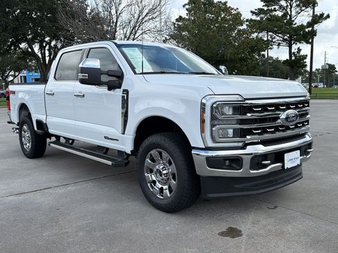 Used 2024 Ford F250 Lariat w/ Chrome Package AWD/4WD image 7