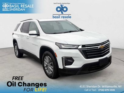Used 2023 Chevrolet Traverse LT