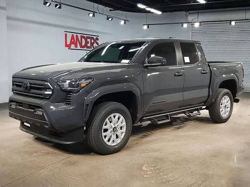 New 2026 Toyota Tacoma SR5 AWD/4WD image 3