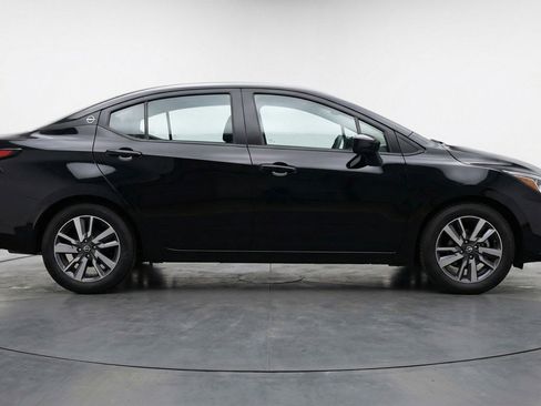 Used 2025 Nissan Versa SV image 11