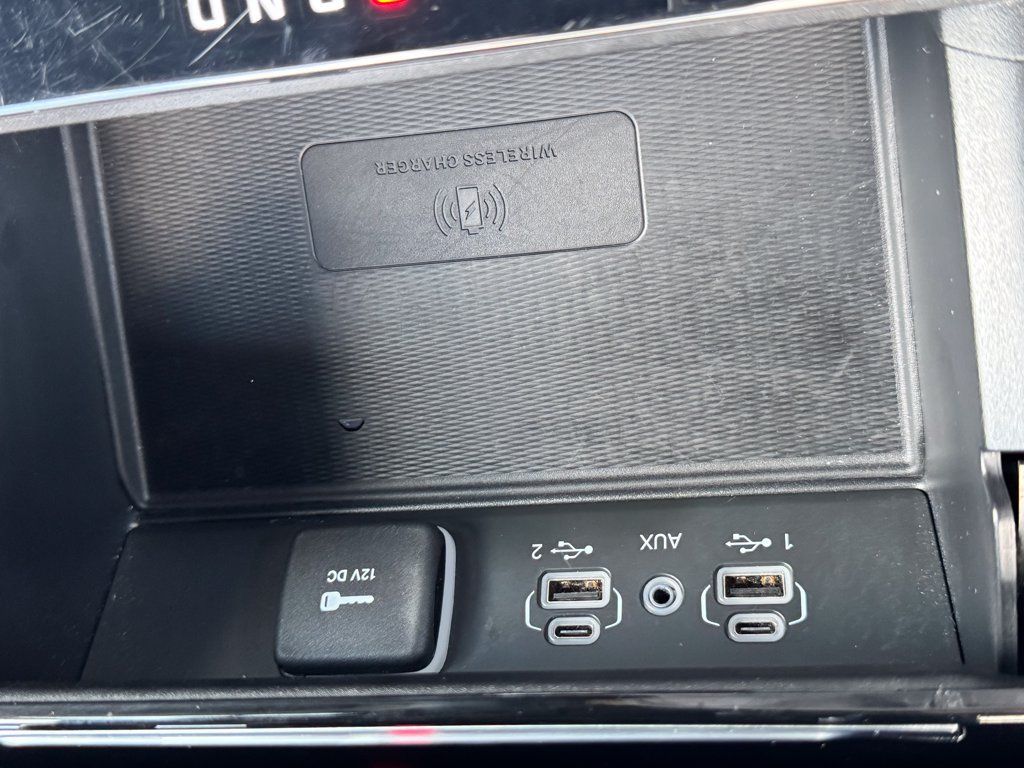 Used 2024 Jeep Grand Cherokee L Limited w/ Luxury Tech Group II AWD/4WD image 25