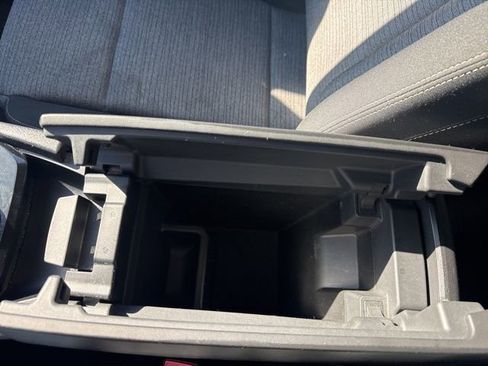 Used 2021 Nissan Rogue SV image 23