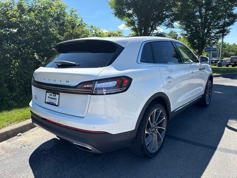 Used 2022 Lincoln Nautilus Reserve w/ Equipment Group 201A FWD image 8