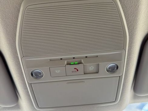 Used 2026 Nissan Kicks SR w/ Cold Weather Package FWD image 17