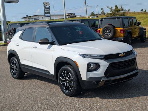Used 2022 Chevrolet TrailBlazer ACTIV AWD/4WD image 4