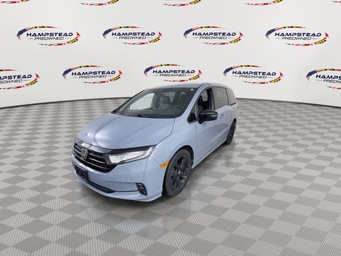 Used 2023 Honda Odyssey Sport image 4