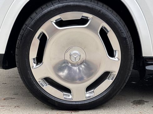 New 2026 Mercedes-Benz Maybach GLS 600 4MATIC image 11