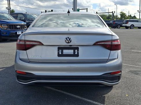 Used 2024 Volkswagen Jetta S FWD image 5
