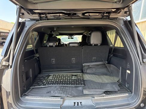 Used 2024 Lincoln Navigator L Reserve AWD/4WD image 10