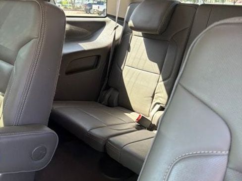 Used 2018 GMC Yukon Denali w/ Open Road Package AWD/4WD image 8