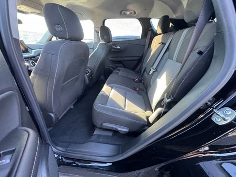Used 2025 Chevrolet Blazer LT image 25