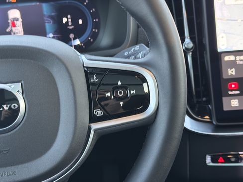 Certified 2025 Volvo XC90 B5 Plus image 20