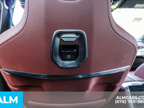 Used 2025 BMW i7 eDrive50 w/ M Sport Package RWD image 33