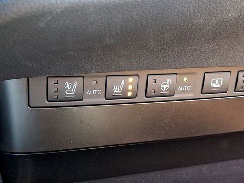 Used 2025 Lexus ES 350 w/ Premium Package image 25