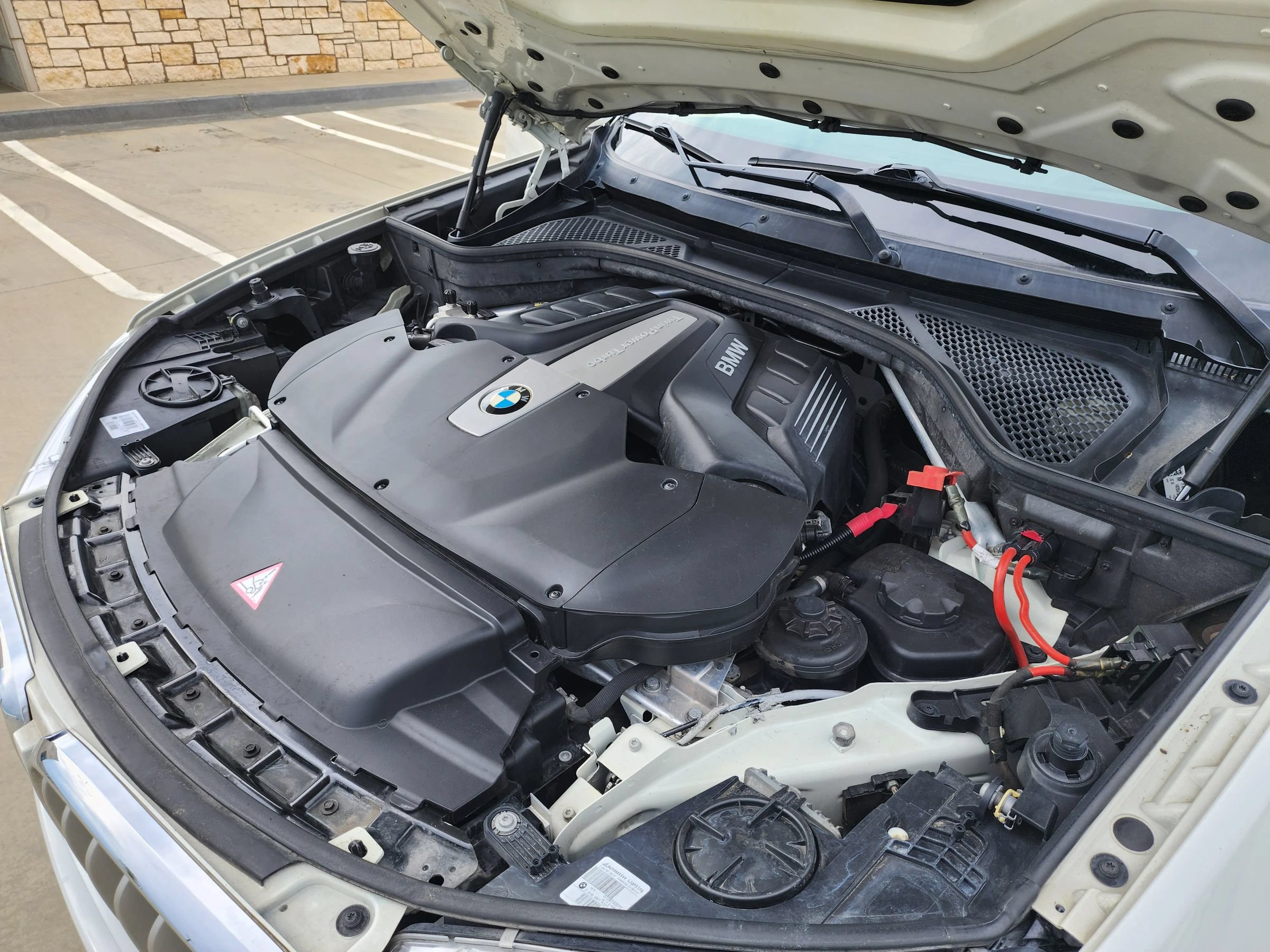 Used 2015 BMW X5 xDrive50i AWD/4WD image 18